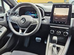 Fahrzeugabbildung Clio V Esprit Alpine 1.6 E-TECH Hybrid 145 EU6e