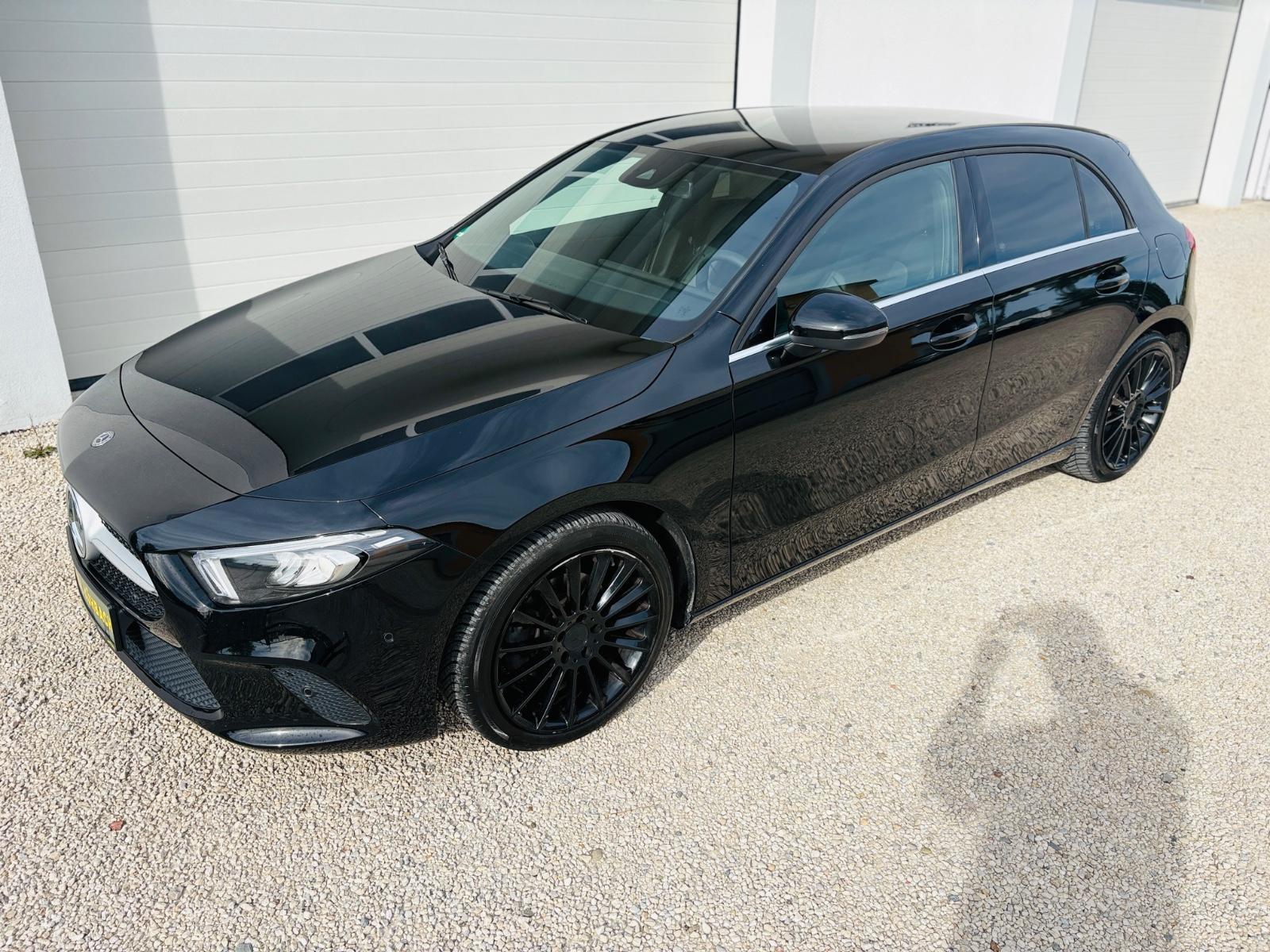 Mercedes-Benz A 180 MBUX*KAMERA*SPORT*NAVI*PDC*SHZ*PREMIUM*LED