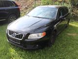Volvo V70 D5 Summum - Volvo V70 aus 2011 mit Diesel-Antrieb: Kombi