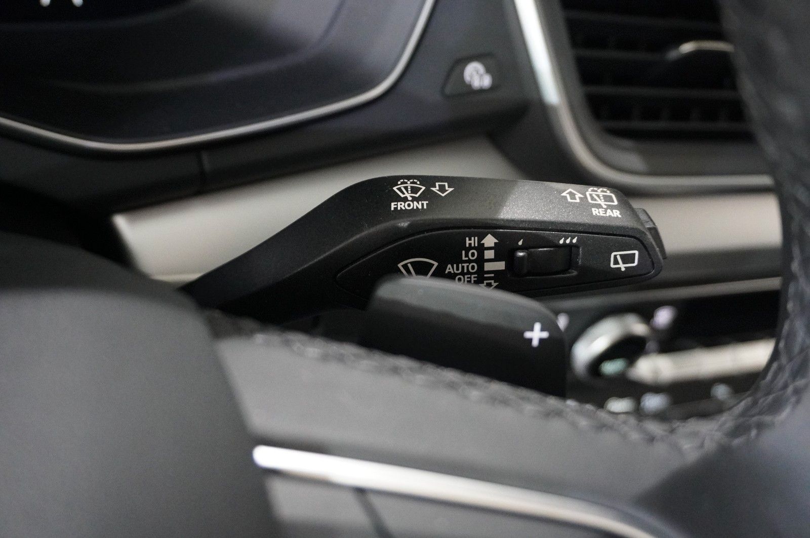 Fahrzeugabbildung Audi Q5 35 TDI ADVANCED NAVI/LED/KAMERA/VIRT/LEDER/SH