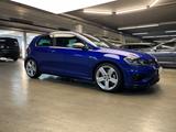 Volkswagen Golf 2.0 TSI DSG 4MOTION R Akrapovič ohne OPF - Volkswagen Golf: Blau, Tsi Motion