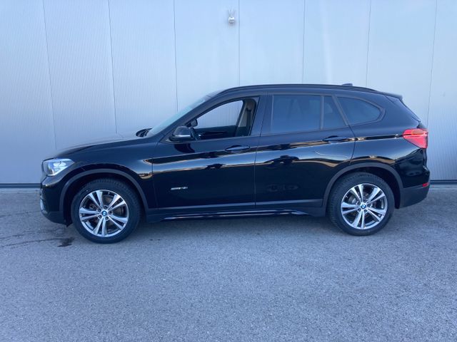 BMW X1 sDrive18i Sport Line *PDC*Dachreling*