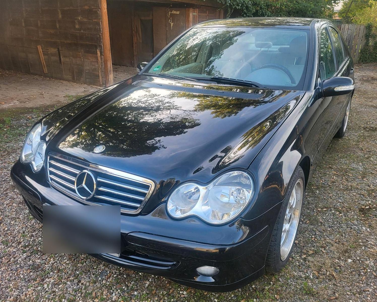 Mercedes-Benz C 180