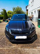 Skoda Octavia 2.0 TSI DSG RS Combi LED DCC Tempo Navi - Skoda Octavia: Privatanbieter