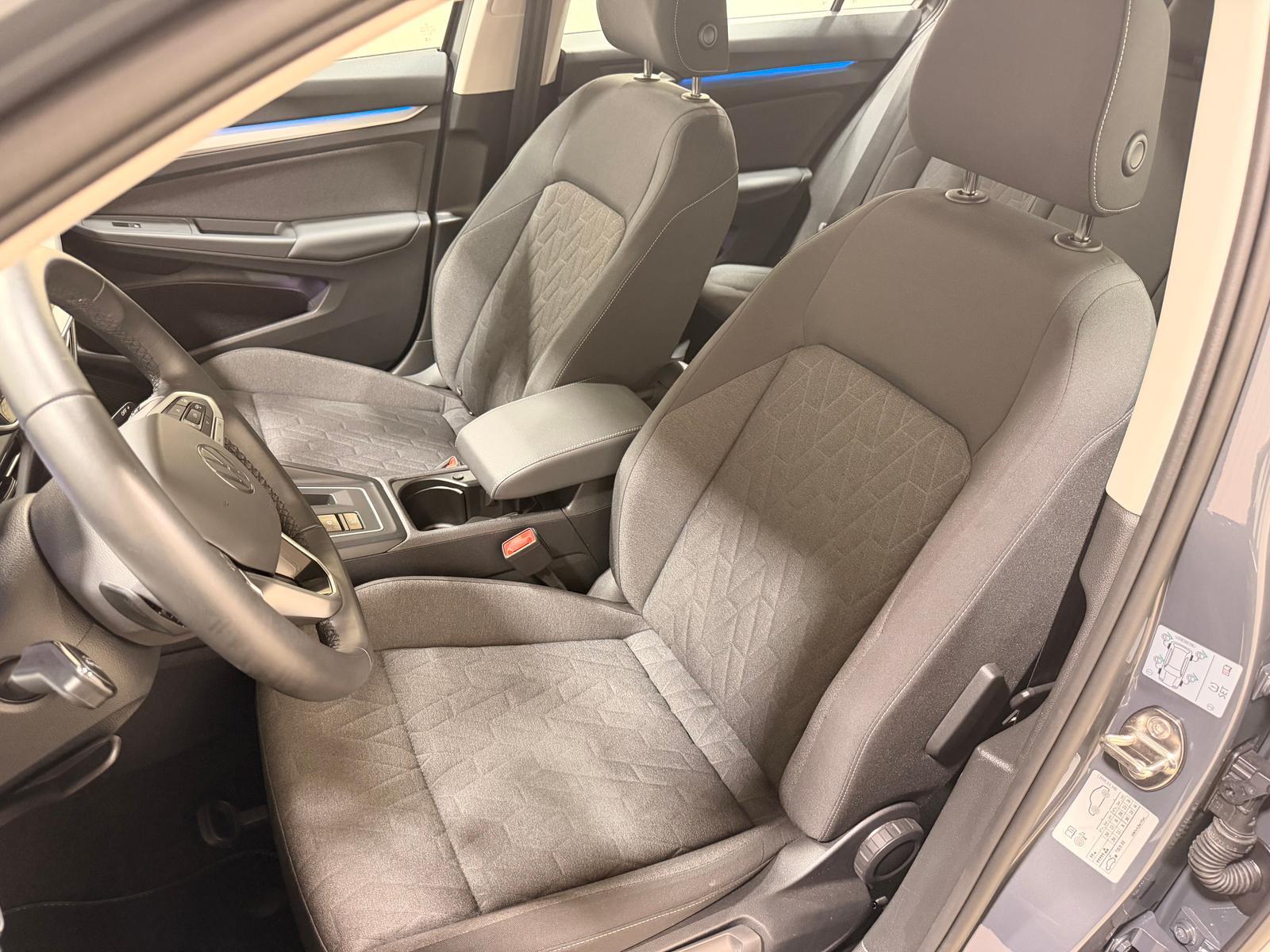 Volkswagen Golf Variant 1.5 TSI DSG Life AHZV Winter LED Na, миниатюра 17
