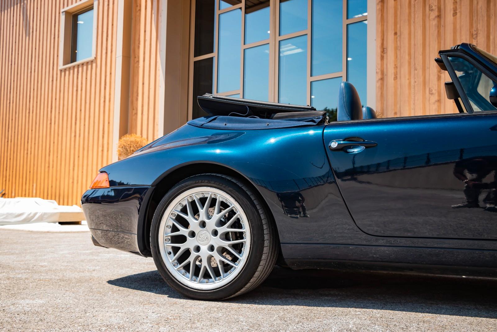 Porsche 993 Carrera Cabriolet