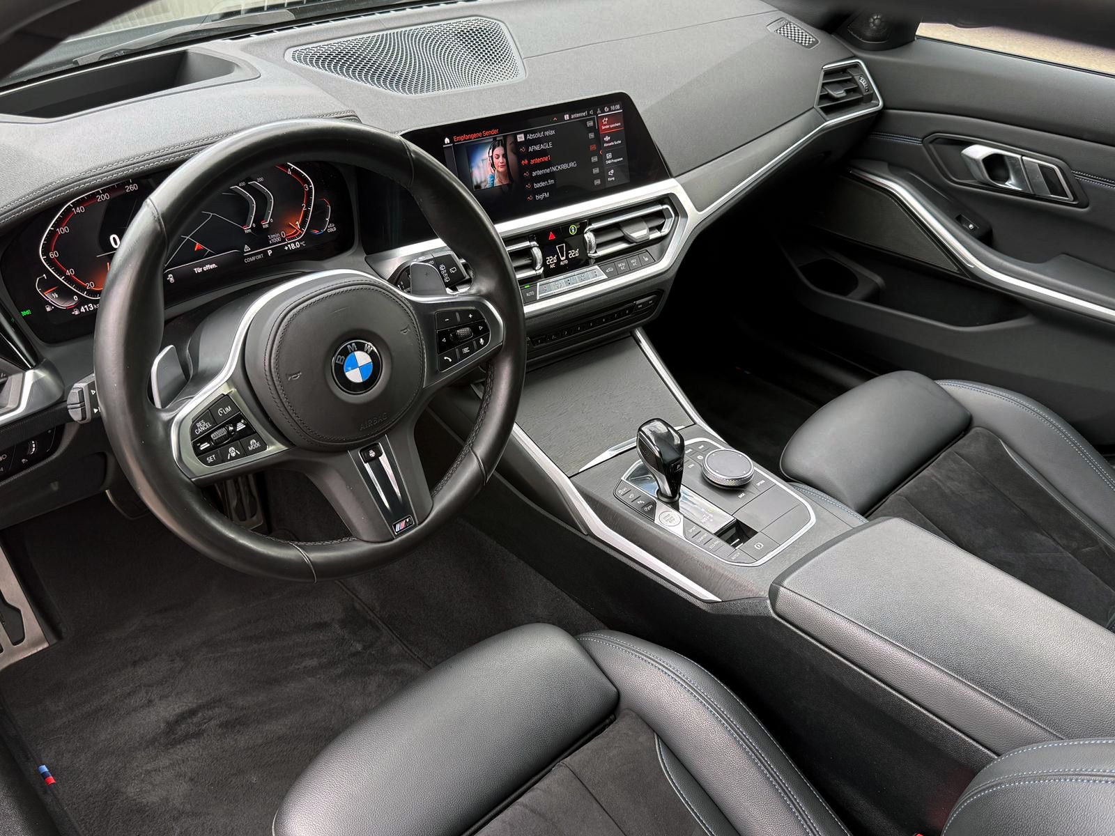 Fahrzeugabbildung BMW 330i Touring M-Sport ACC NAV HUD 360° PDC Laser