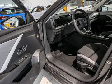 Opel Astra L Sports Tourer 1.5 Business Edition Navi