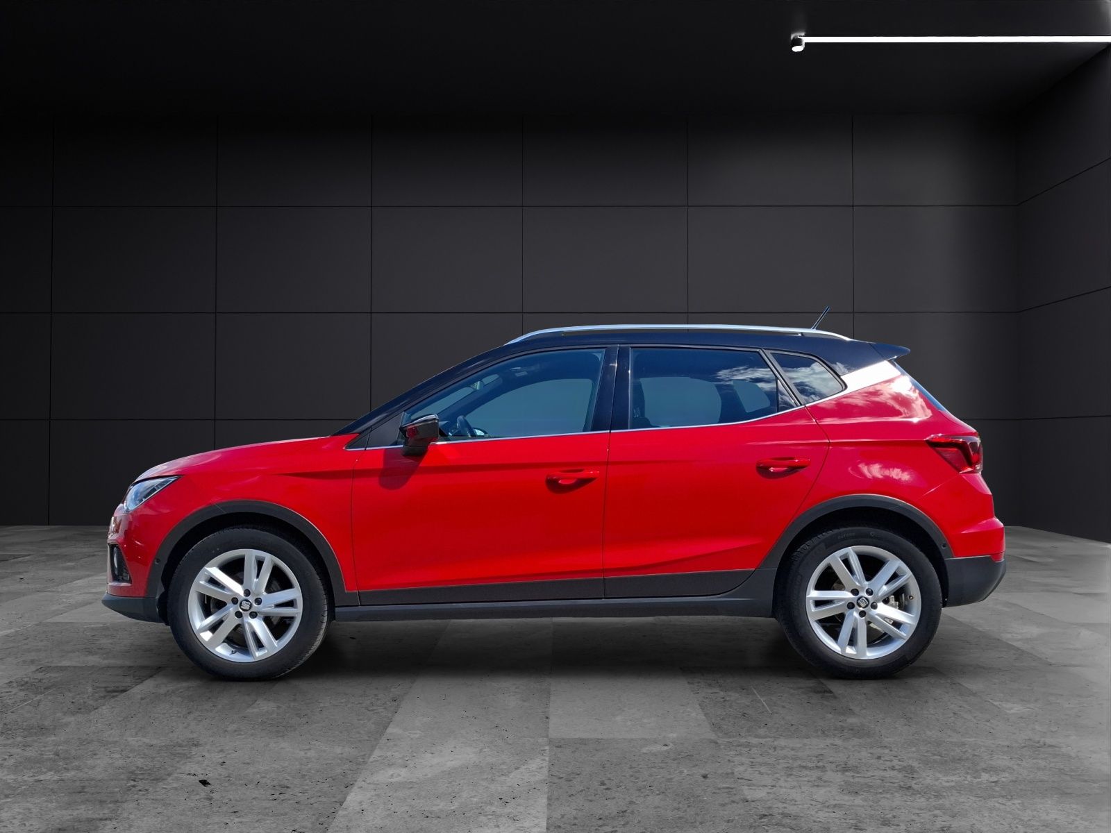 Fahrzeugabbildung SEAT Arona TSI FR-Line Beats LED AHK Navi GRA RFK SH