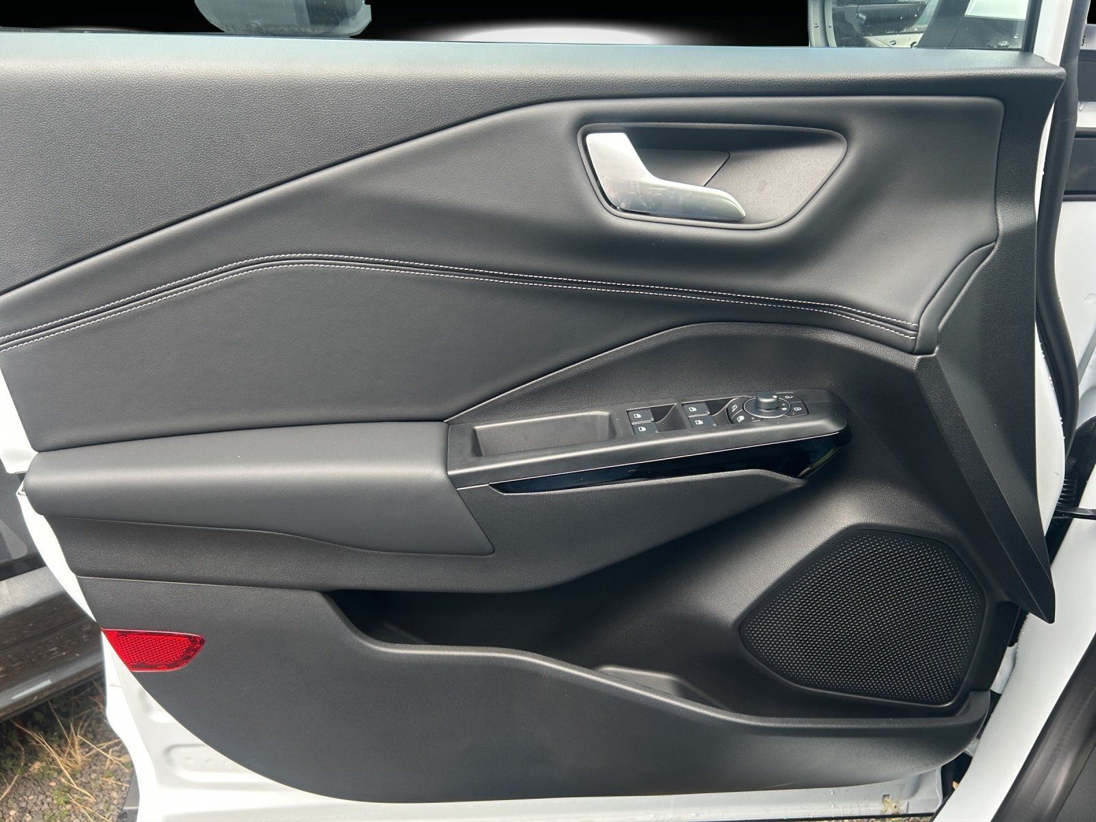 Fahrzeugabbildung Ford Puma 1,0 Ecoboost Titanium