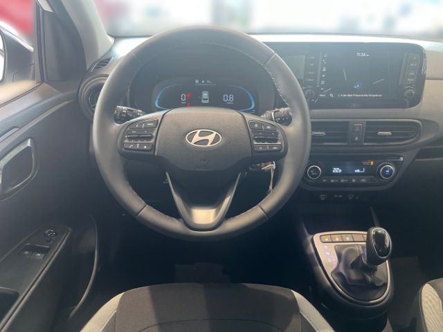 Fahrzeugabbildung Hyundai i10 Trend 1.0 A/T (MY25) Komfortpaket Navi Klima