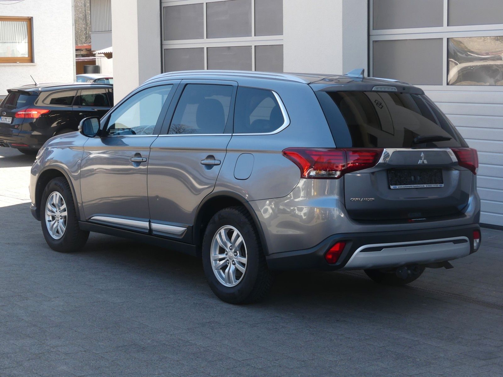 Fahrzeugabbildung Mitsubishi Outlander Diamant Edition 2WD*Gasanlage*Kamera*