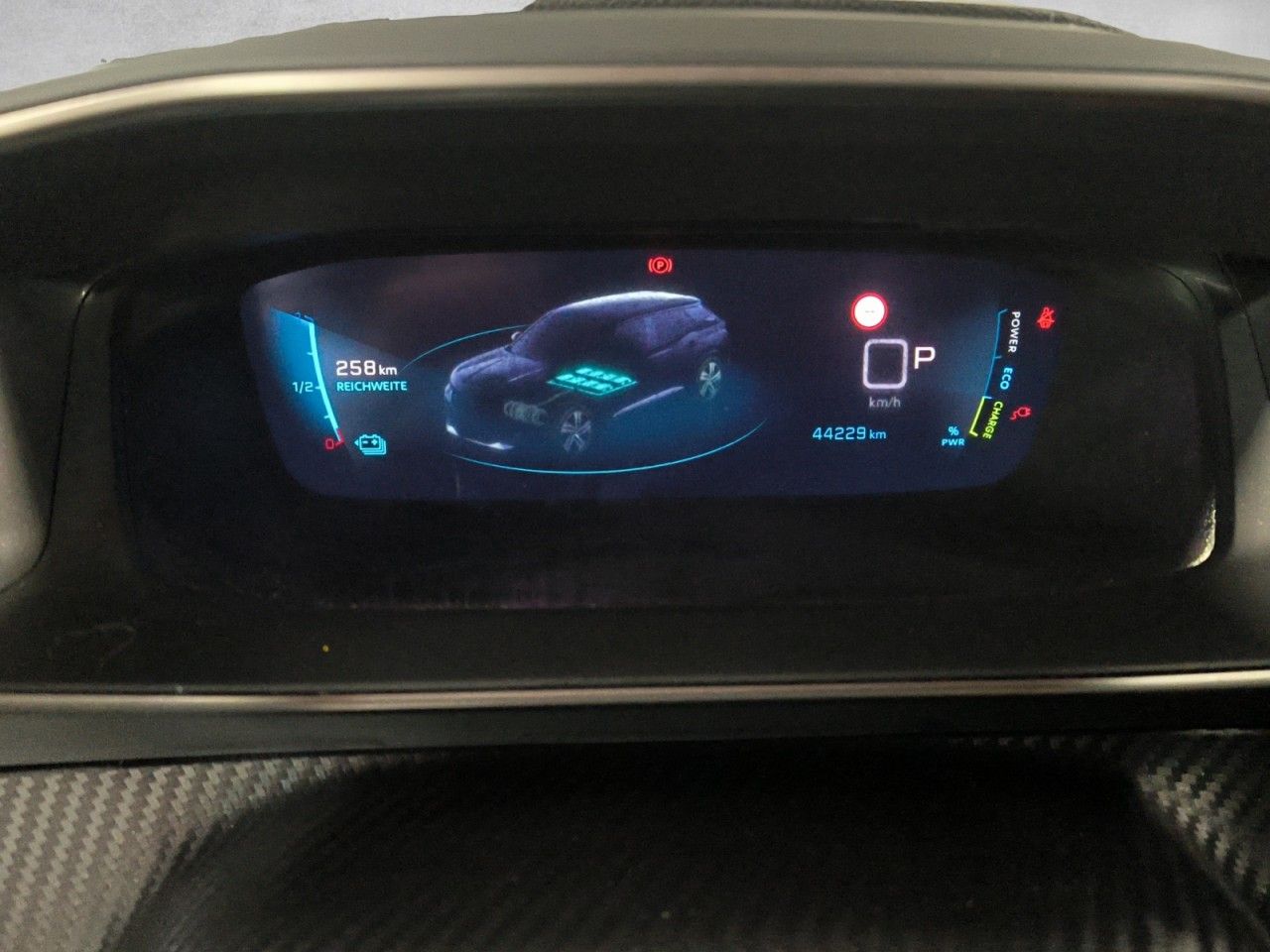 Fahrzeugabbildung Peugeot 2008 e- Allure GTline Navi Kamera