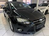 Ford Focus 1.6Lim. Titanium *FESTPREIS* - Ford Focus aus 2011: Limousine