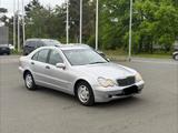 Mercedes-Benz C 180 CLASSIC /Klima/ Gepflegt\ - gebrauchte Mercedes-Benz C 180 aus dem Jahr 2001