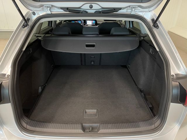 Golf VIII Variant Style 2.0 TDI DSG LED NAVI