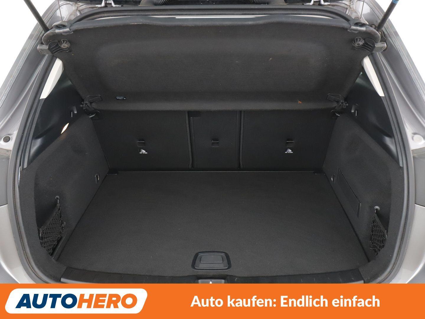 Mercedes-Benz GLA 200 Progressive Aut.*LED*NAVI*TEMPO*CAM*PDC*