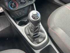 Fahrzeugabbildung Opel Corsa E 1.4 Color Edition AppleCarPlay Sitzhzng