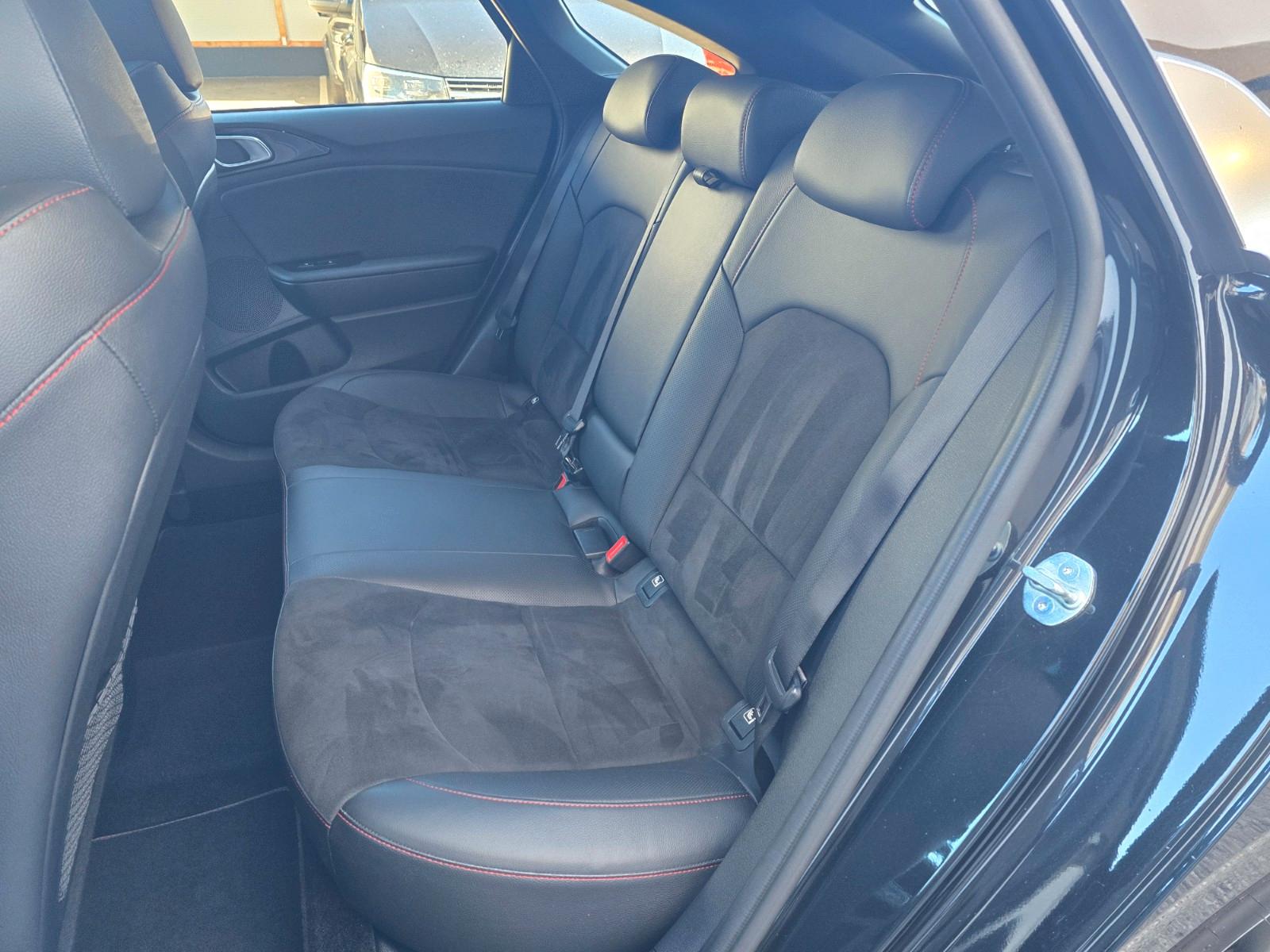 Kia pro cee'd / ProCeed