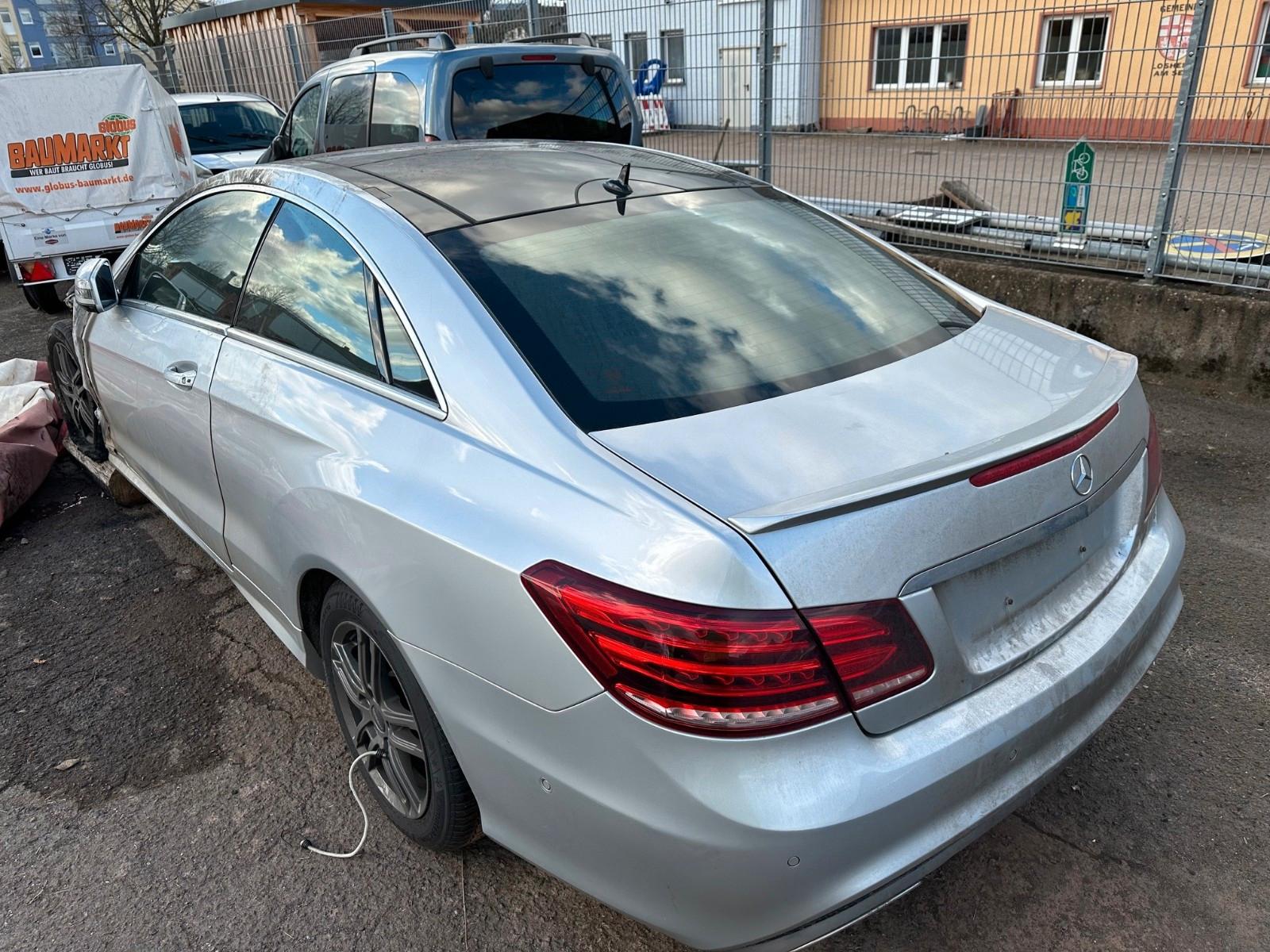 Mercedes-Benz E 220 E Coupe E 220 CDI BlueEfficiency