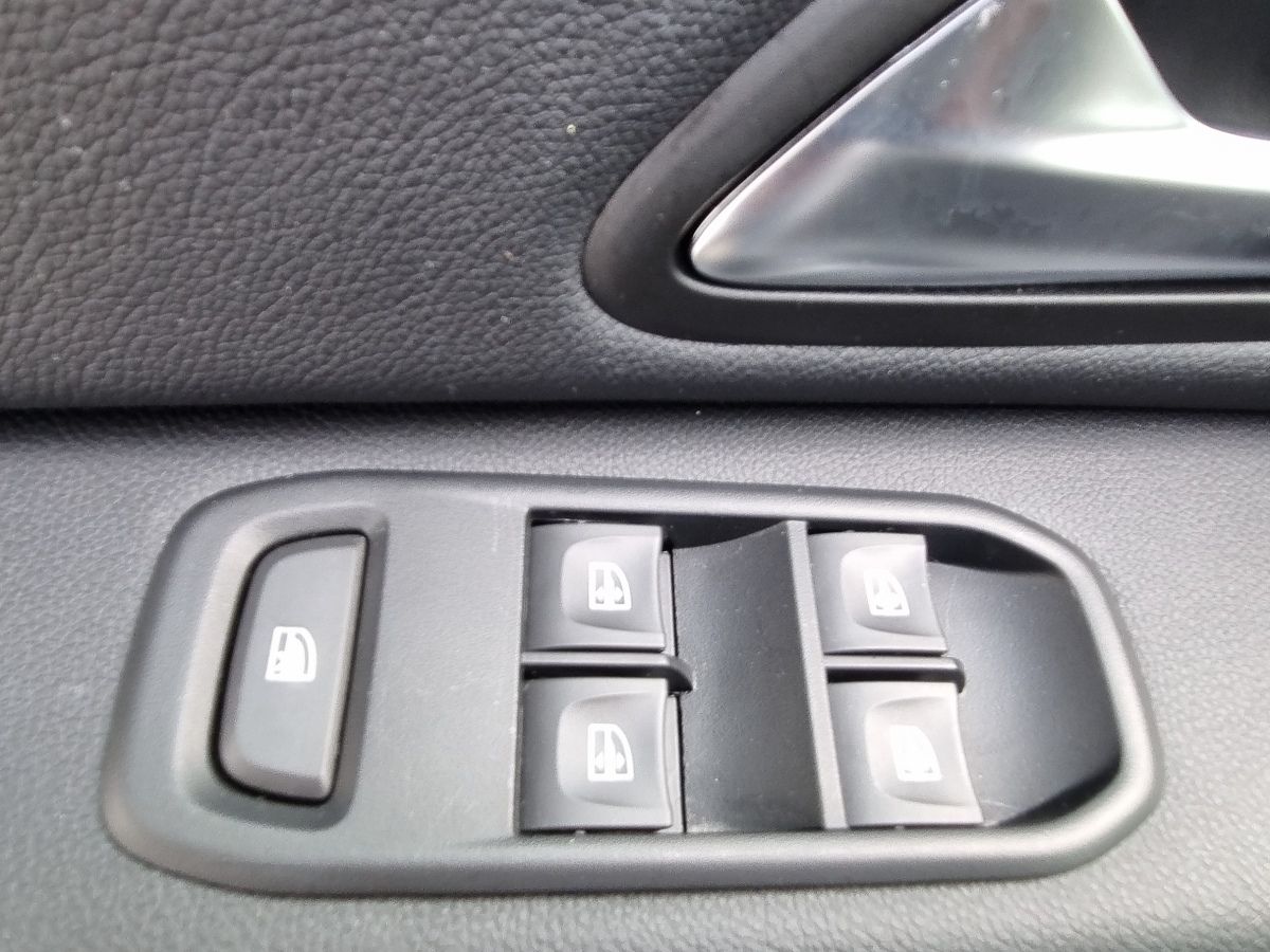 Fahrzeugabbildung Dacia Duster Prestige TCe 130