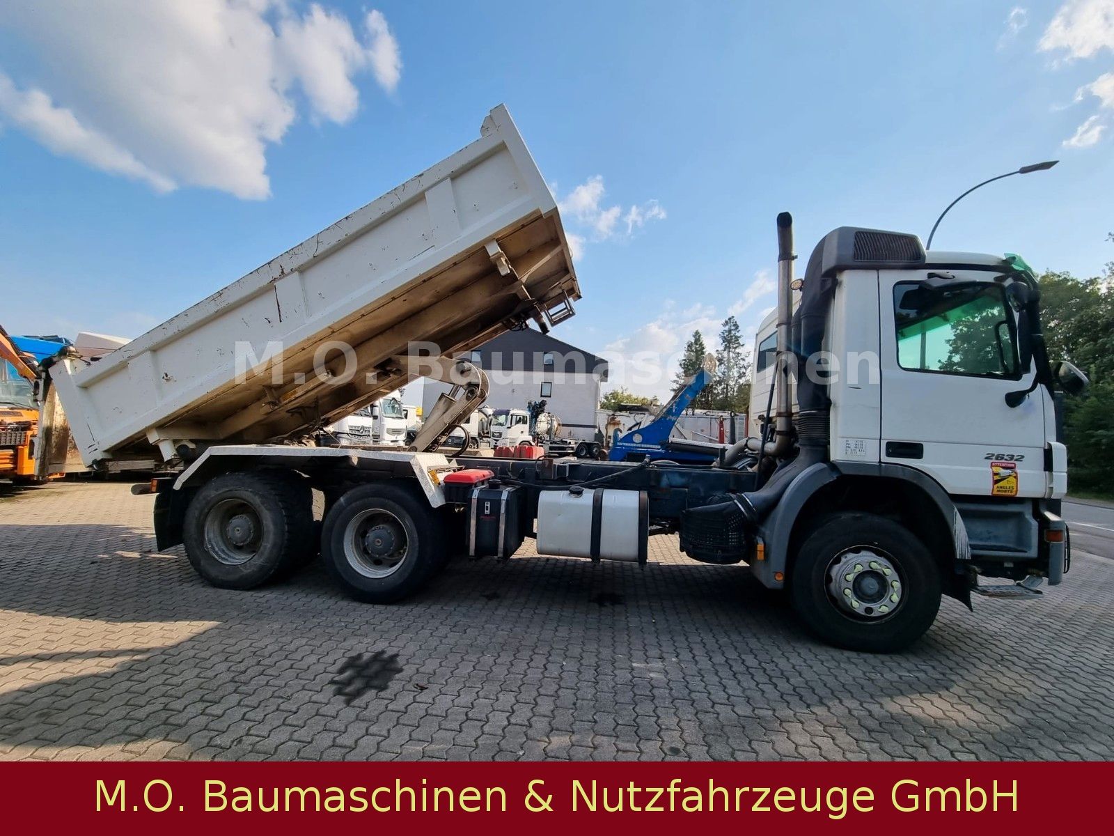 Fahrzeugabbildung Mercedes-Benz Actros 2632  / 3-Seitenkipper / AC / 6x4 /EPS /