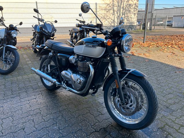 Triumph Bonneville T120 MDJ. 2024