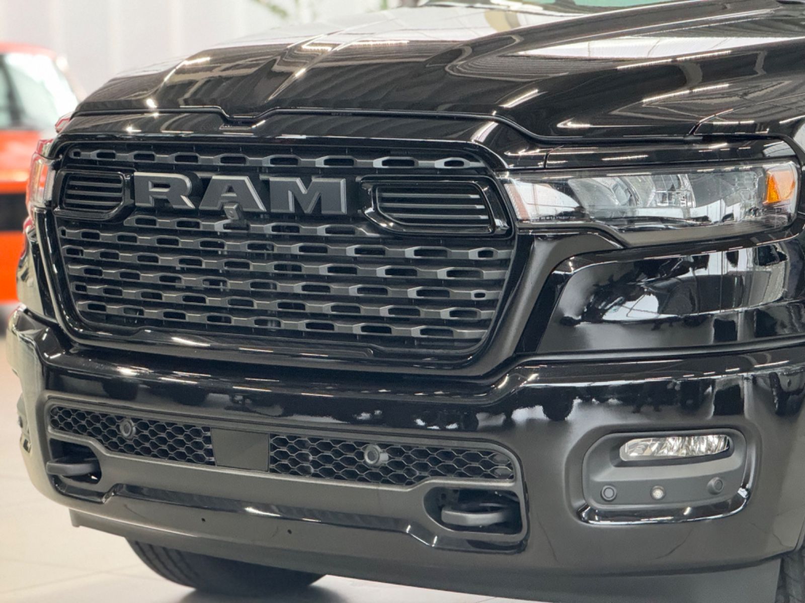 Fahrzeugabbildung Dodge RAM 1500 Big Horn Night MY25 4x4 Pano Voll