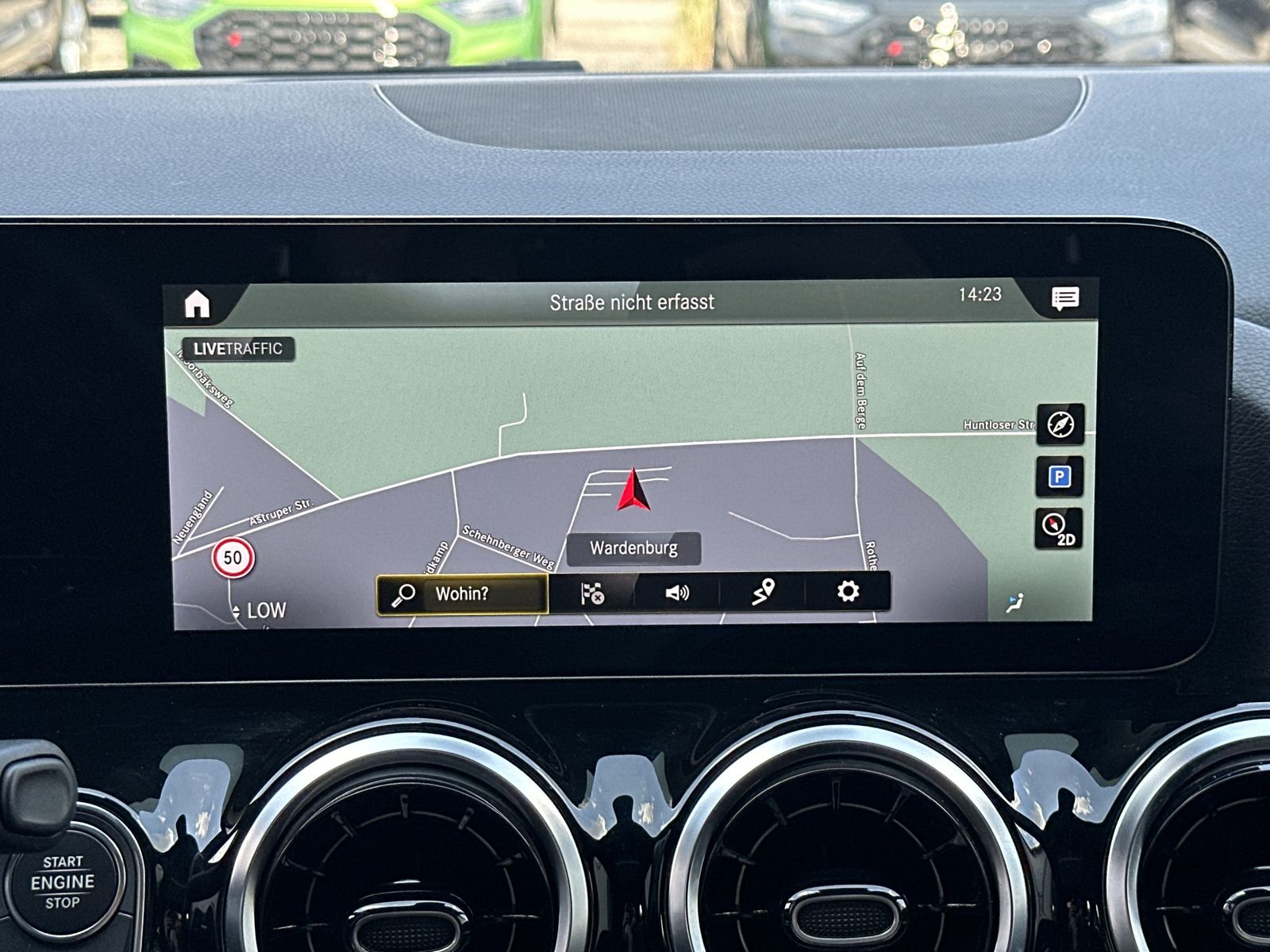 Fahrzeugabbildung Mercedes-Benz GLA 220d AMG Line NAV+MATRIX+KAMERA+PANO