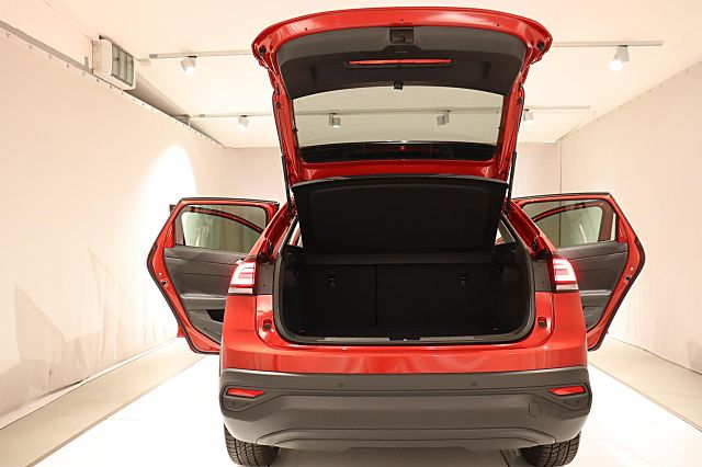 Taigo MOVE 1.5 TSI 110kW DSG ACC KAMERA LED NAVI