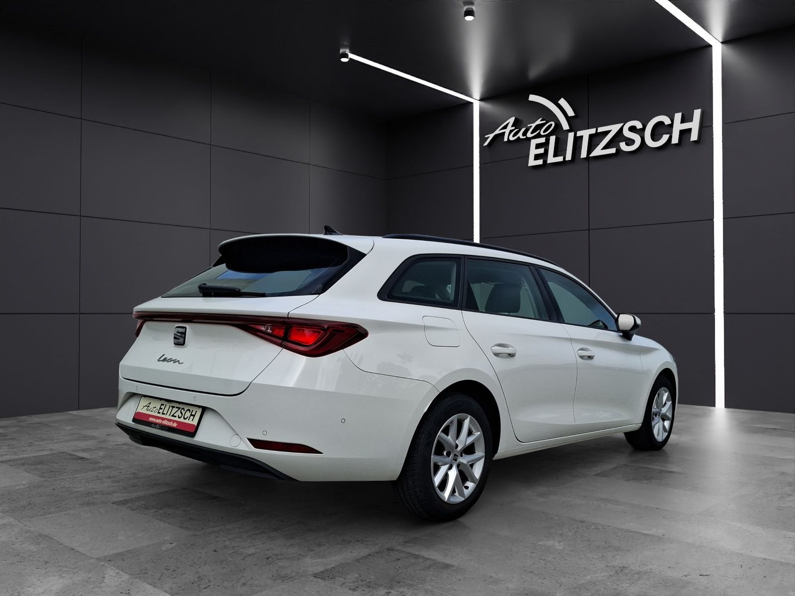 Fahrzeugabbildung SEAT Leon ST TDI Style DSG LED Navi  ACC RFK SH