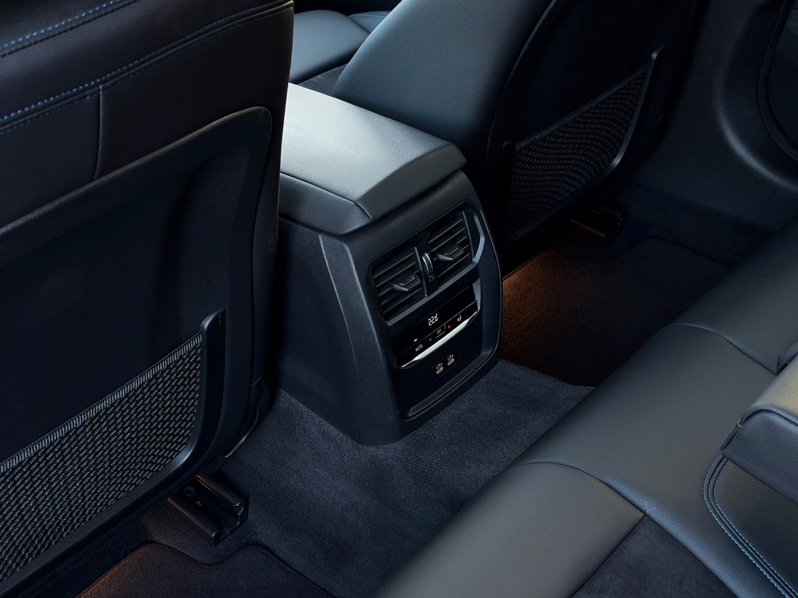 Fahrzeugabbildung BMW 320e G21 Touring M Sport Galvanik Akustik HiFi