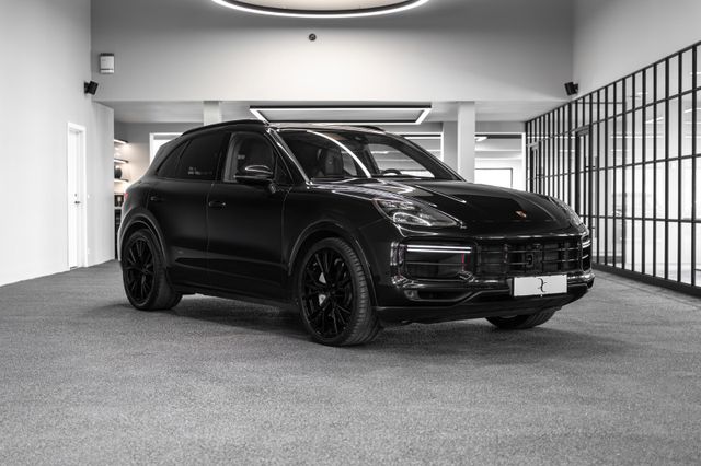 PORSCHE Cayenne Turbo *Panorama *4-zone *Bose