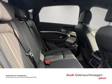 Audi Q8 e-tron - 8