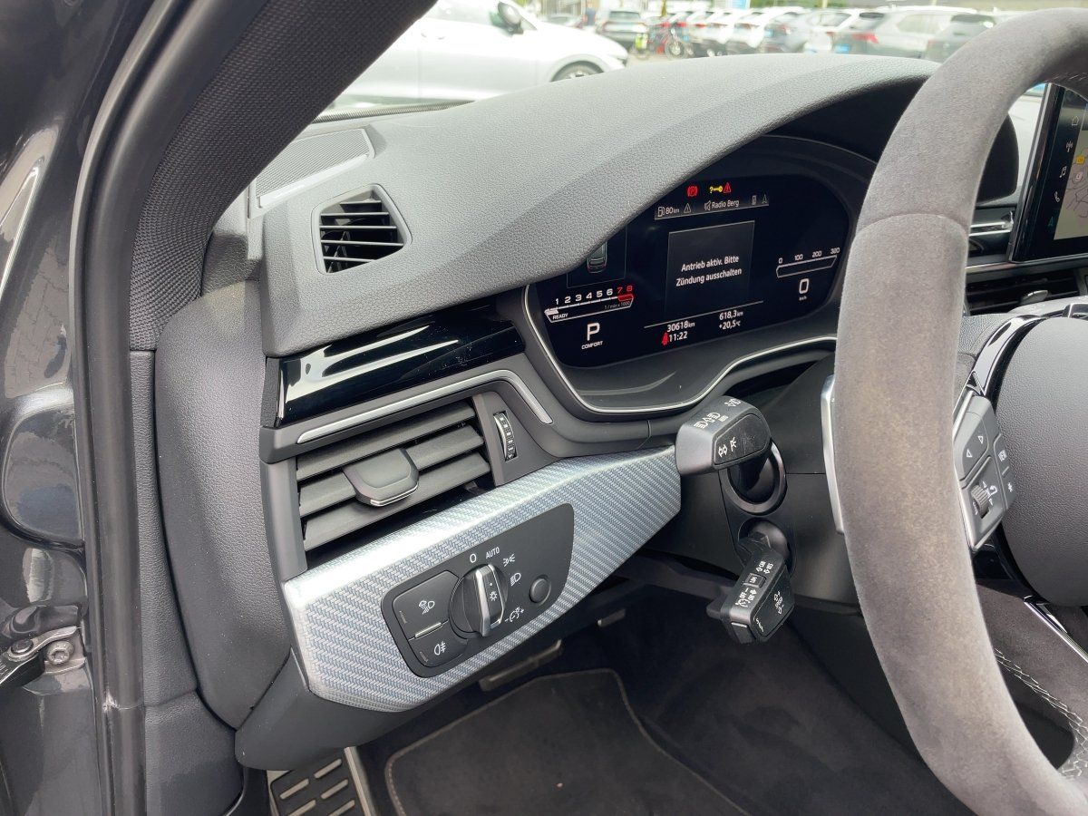 Audi RS 4 Avant 2.9 quattro MATRIX+B&O+APP+AHK+LEDER foto 12