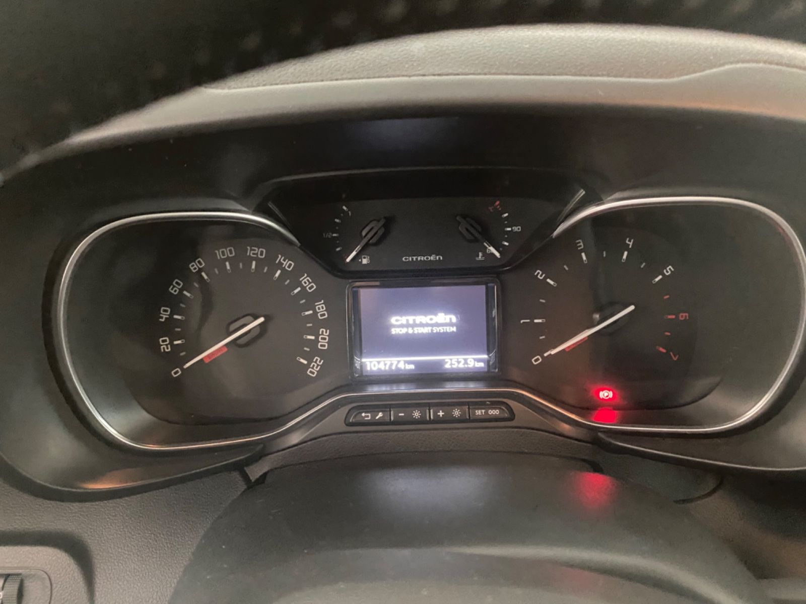 Fahrzeugabbildung Citroën Berlingo Feel M *Sitzheizung, Klima, Kombi*