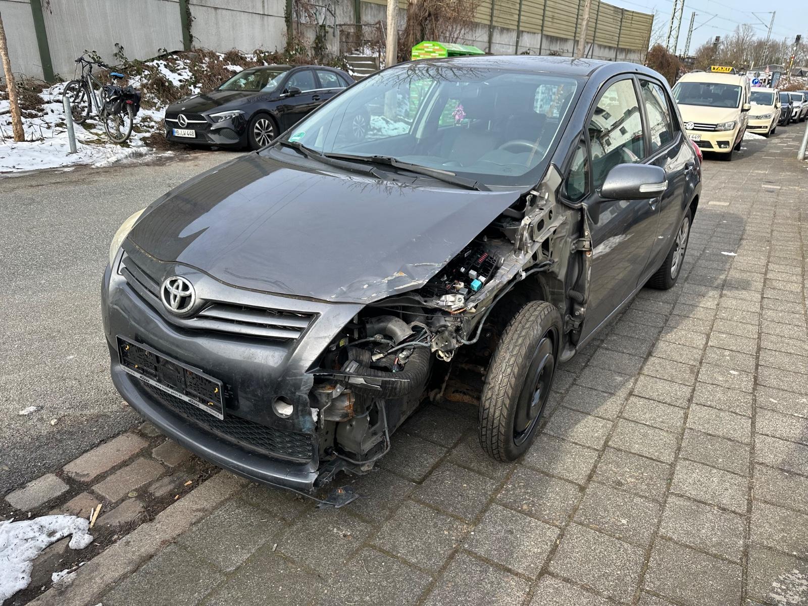 Toyota Auris Life+16/klimaautm/eu5/Scheckheftgepflegt g