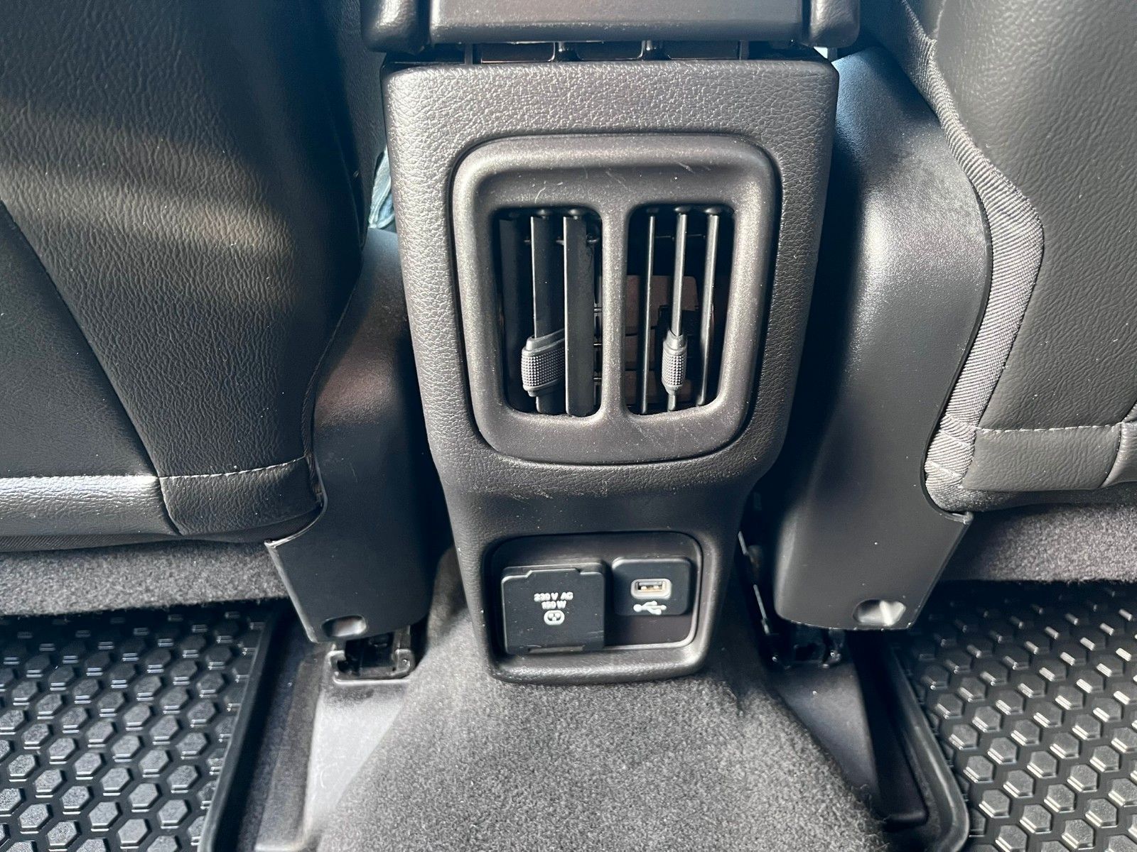 Fahrzeugabbildung Jeep Compass Limited 4WD