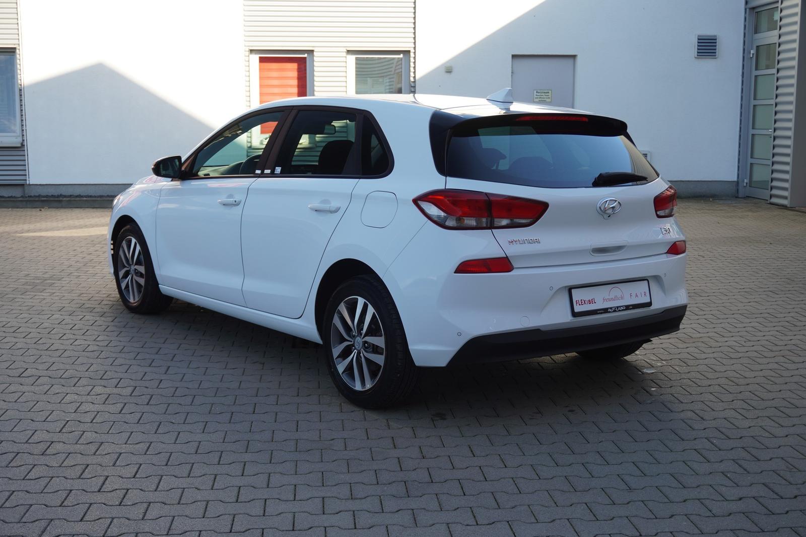 Hyundai i30 1.0 T-GDI YES! Navi Kamera Sitzheizung PDC