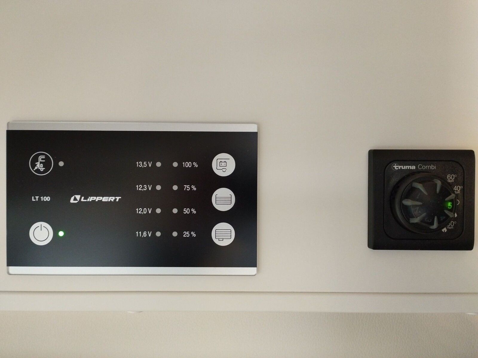 Fahrzeugabbildung Sunlight Adventure T 67 Automatik, Dörr Edition, TV