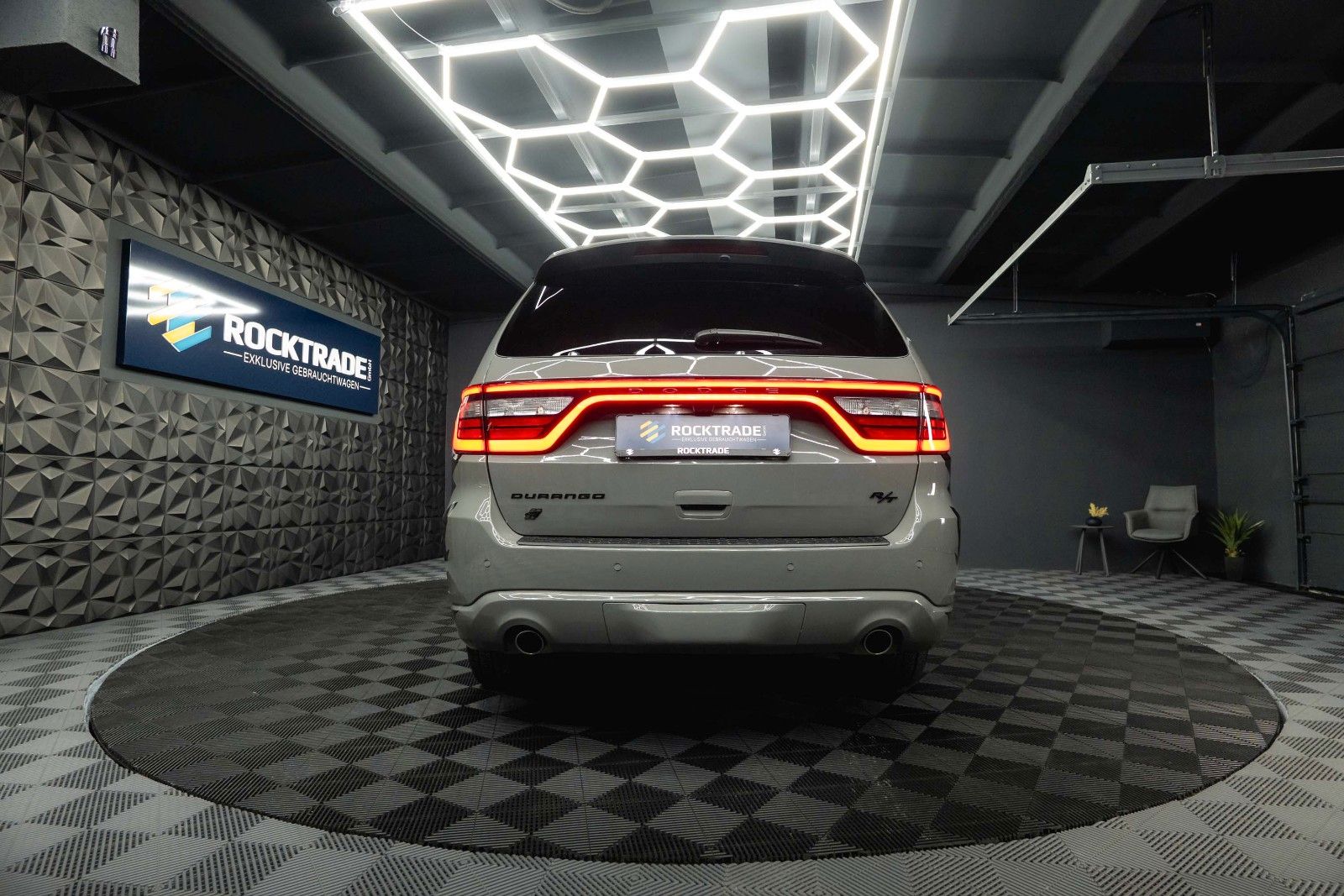 Fahrzeugabbildung Dodge Durango 5.7 V8 R/T SRT STYLE 4x4 Night-Paket ACC