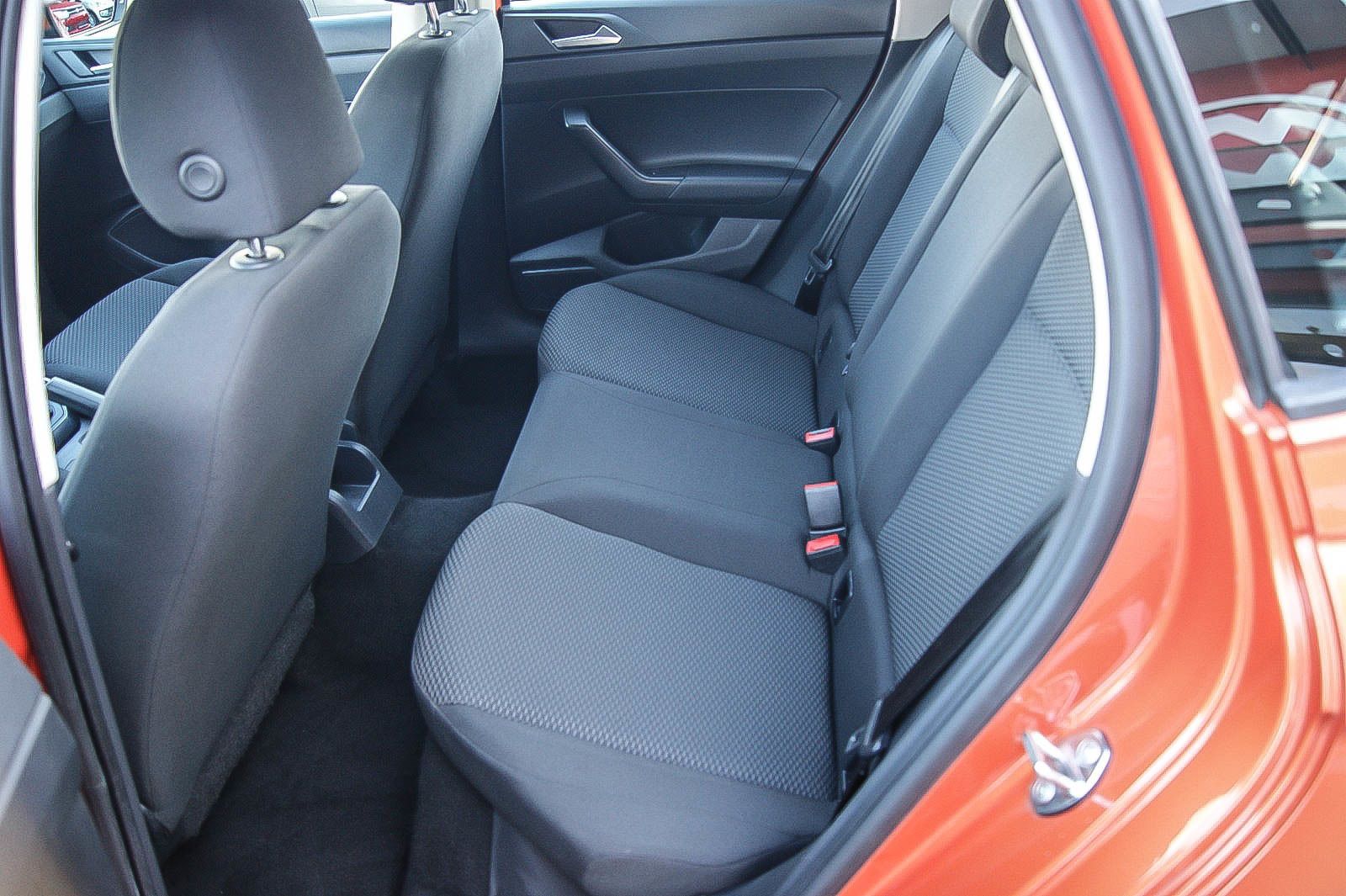 Fahrzeugabbildung Volkswagen Polo VI Trend 1.0 BMT ENERGETIC-ORANGE PDC KLIMA