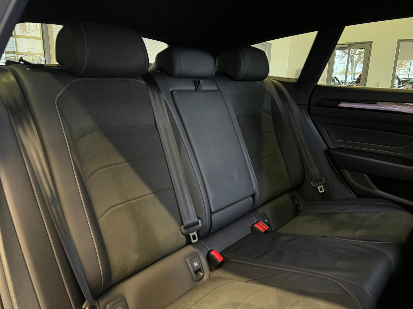 Fahrzeugabbildung Volkswagen Arteon Shooting Brake R-Line 2.0 TDI DSG 4Motion