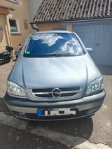 Opel Zafira 2.2 - - Opel Zafira aus 2003: 2.2