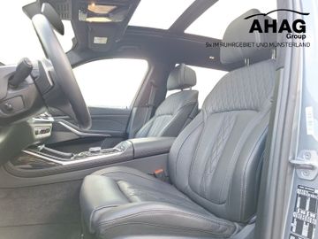 BMW X7 - 7