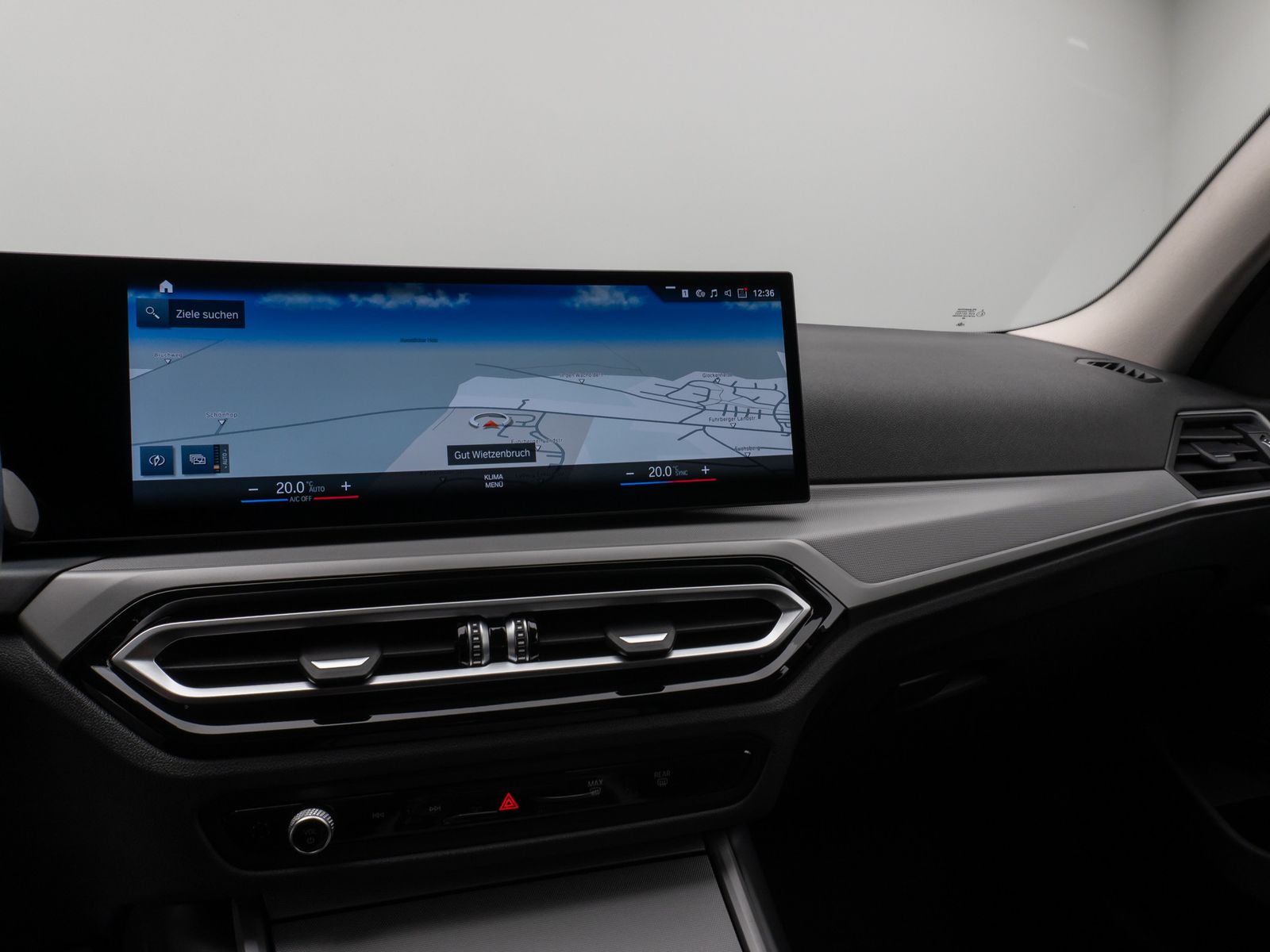 Fahrzeugabbildung BMW 320d xD Stop&Go DAB Kamera HUD Komfort Widscreen