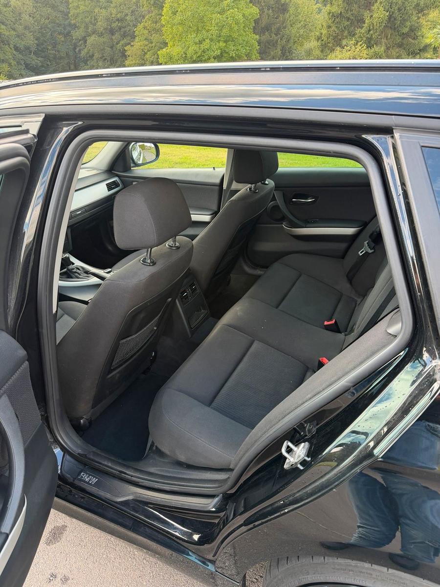 BMW 320 2012 — photo 10