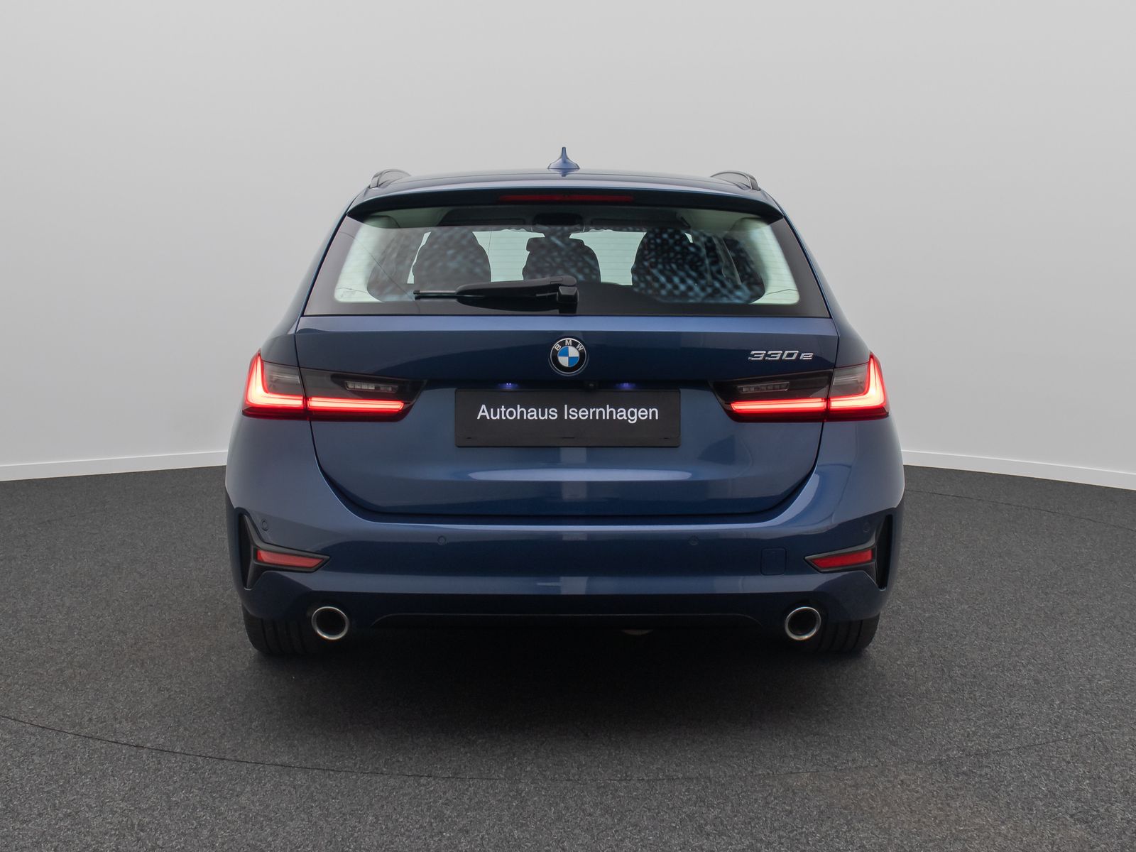 Fahrzeugabbildung BMW 330e  Sport Line Kamera DAB Laser HUD H/K Alarm