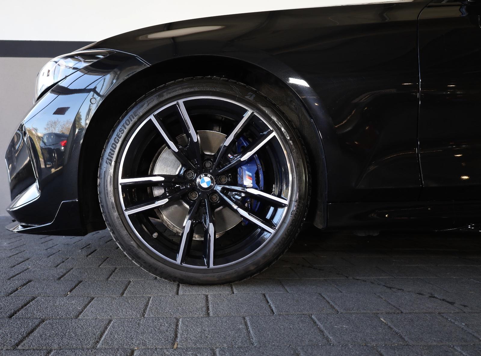 BMW M340i xDrive/M/KAMERA/HUD/SBD/SHZ/LHZ/APPLE/R19