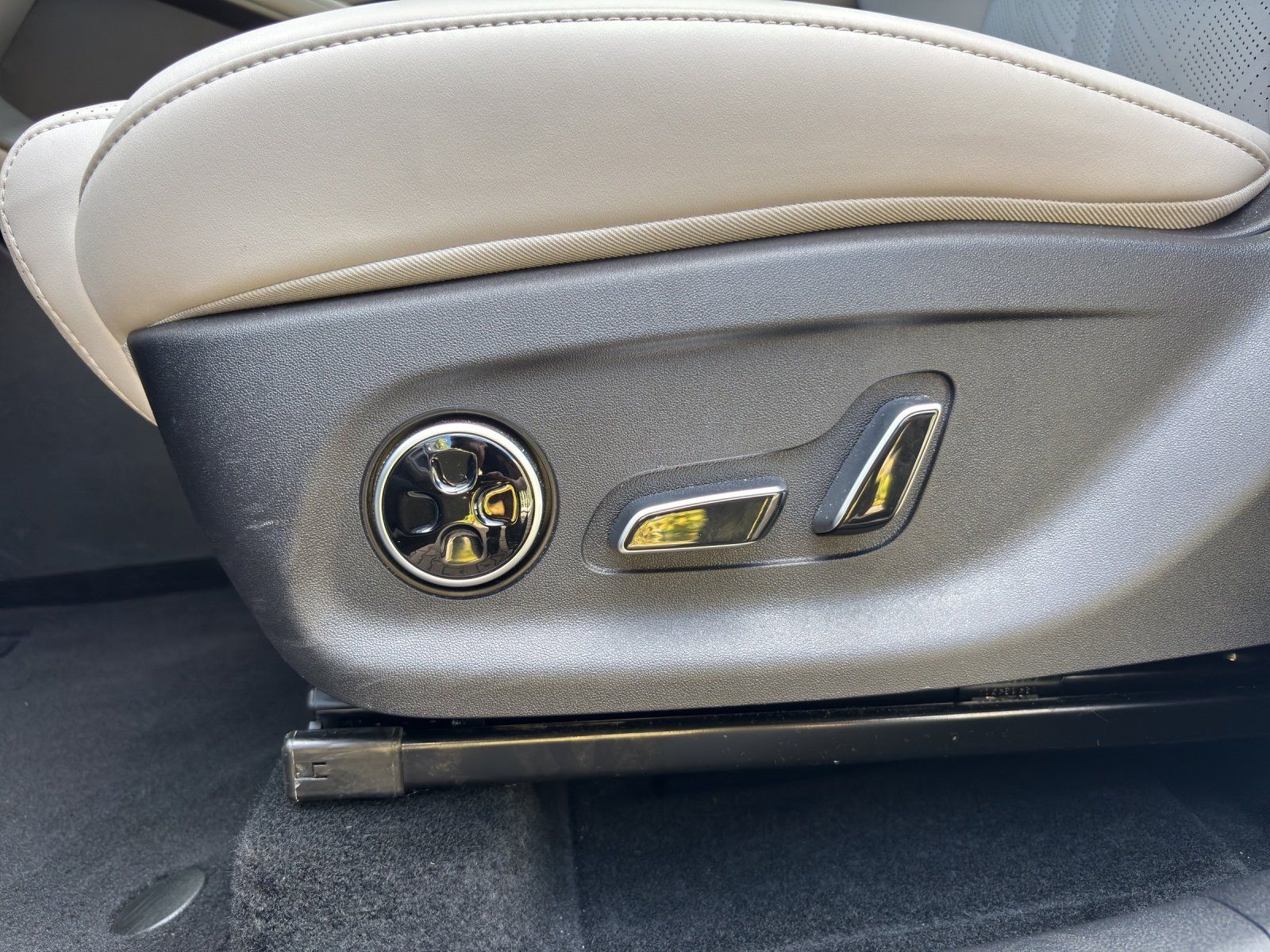 Fahrzeugabbildung BYD ATTO 2 Comfort-Automatik-64,8 kWh-Klima-Navi-SHZ